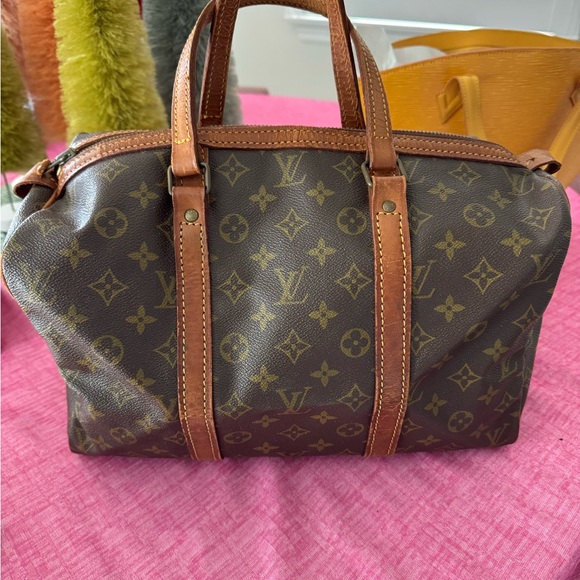Louis Vuitton Sac Souple 35 Monogram Bag - Picture 1 of 4